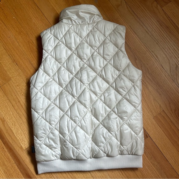 Patagonia Ivory Nano Diamond Quilted Vest Medium - Picture 2 of 9